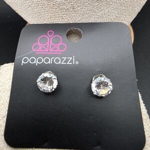 Paparazzi Sparkling Silver Earrings (1717)